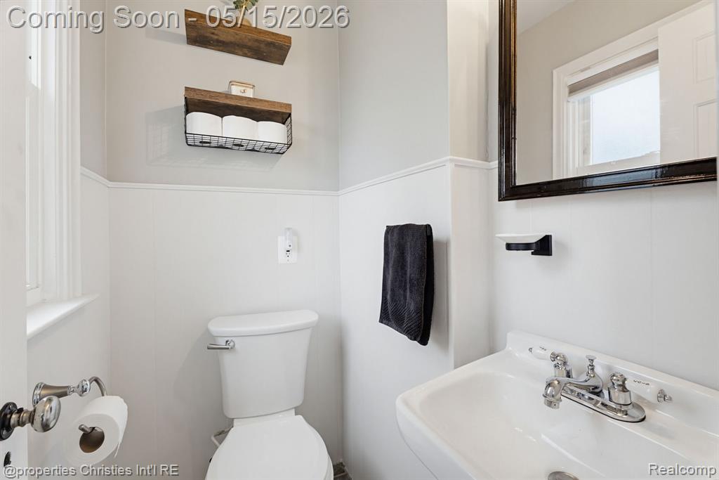 919 E Lincoln Avenue, Royal Oak, MI 48067 — Photo 17