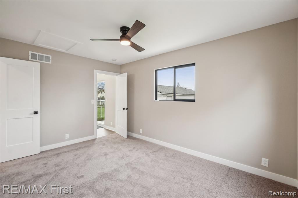 27520 Bohnhoff Street, Roseville, MI 48066 — Photo 12
