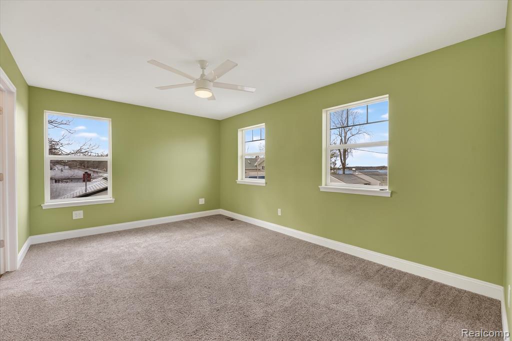 14131 Eastview Drive, Fenton, MI 48430 — Photo 32