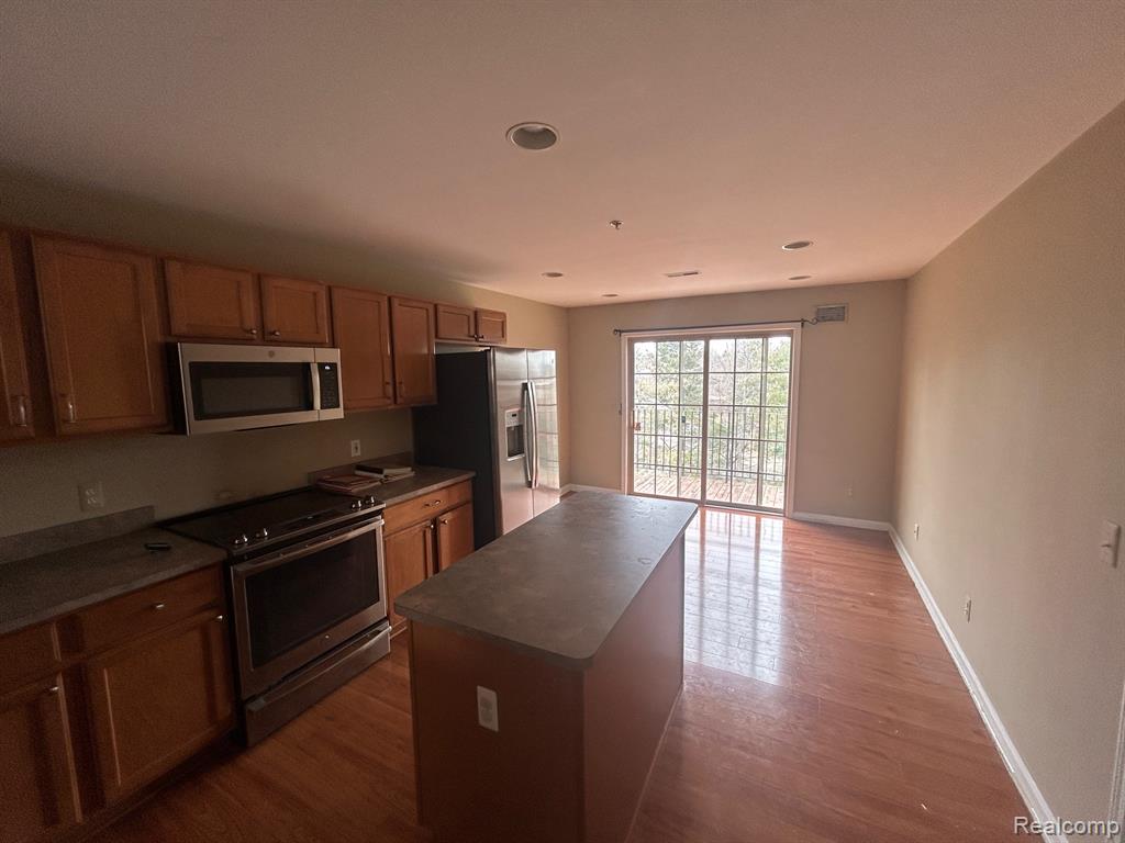 39460 SPRINGWATER Drive, Northville, MI — Photo 7