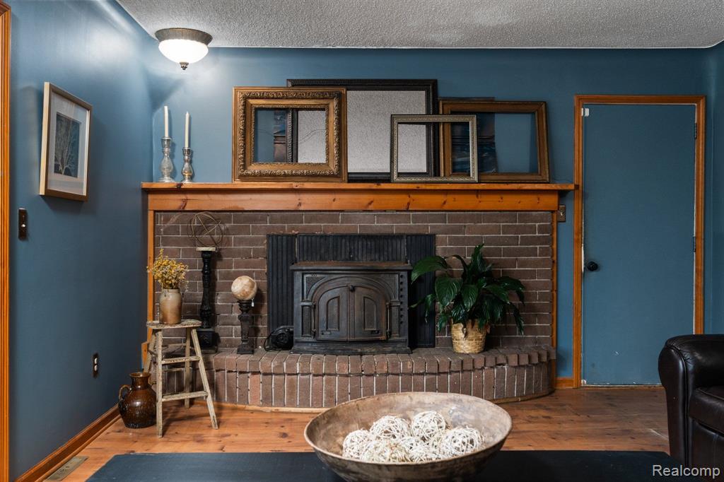 6165 VENICE Drive, Commerce Twp, MI 48382 — Photo 13