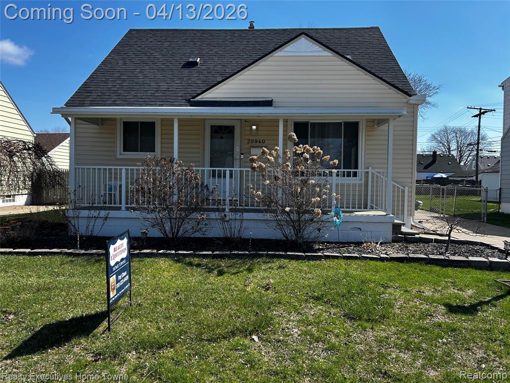 29940 John J Street, Roseville, MI 48066 — front exterior