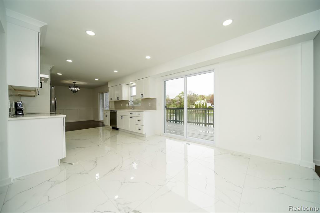 52556 BELLE Crest, Shelby Twp, MI 48316 — Photo 33