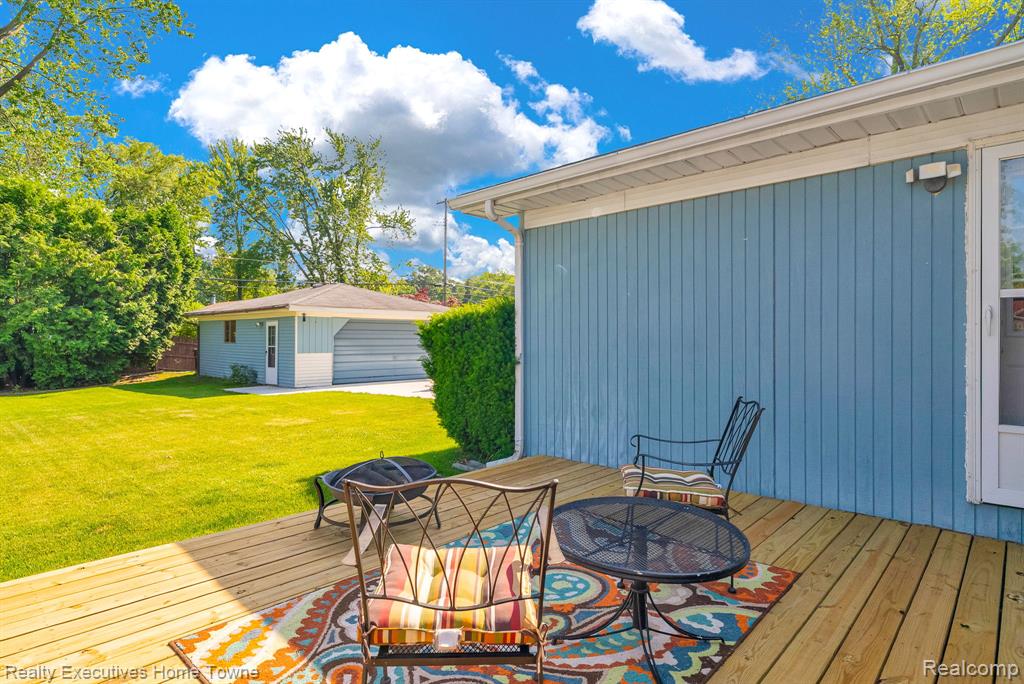 8540 Russell Street, Shelby Twp, MI 48317 — Photo 41