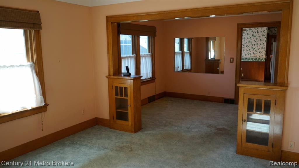 709 Cadillac Street, Flint, MI 48504 — Photo 8