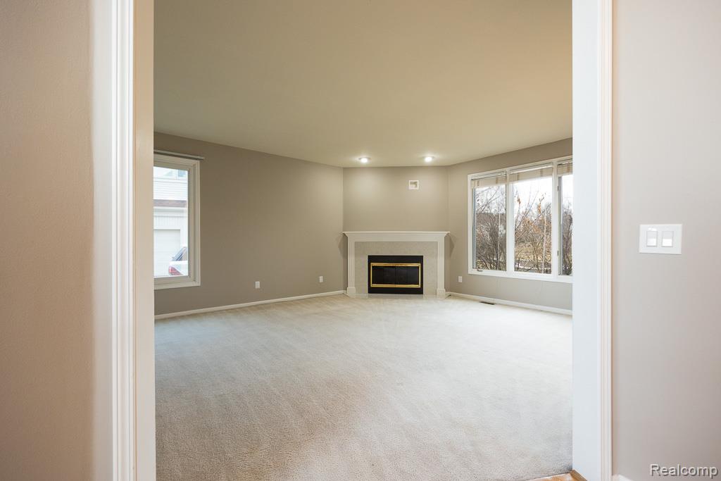 46692 INVERNESS Road, Canton, MI 48188 — Photo 4