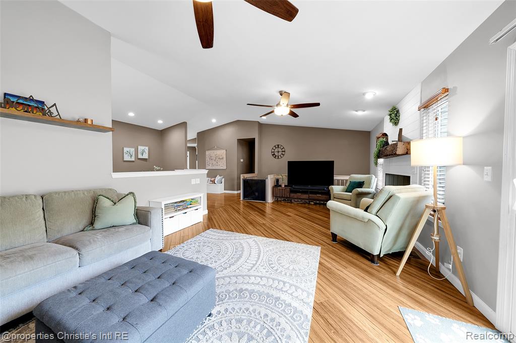 52287 Huntley Avenue, New Baltimore, MI 48047 — Photo 17