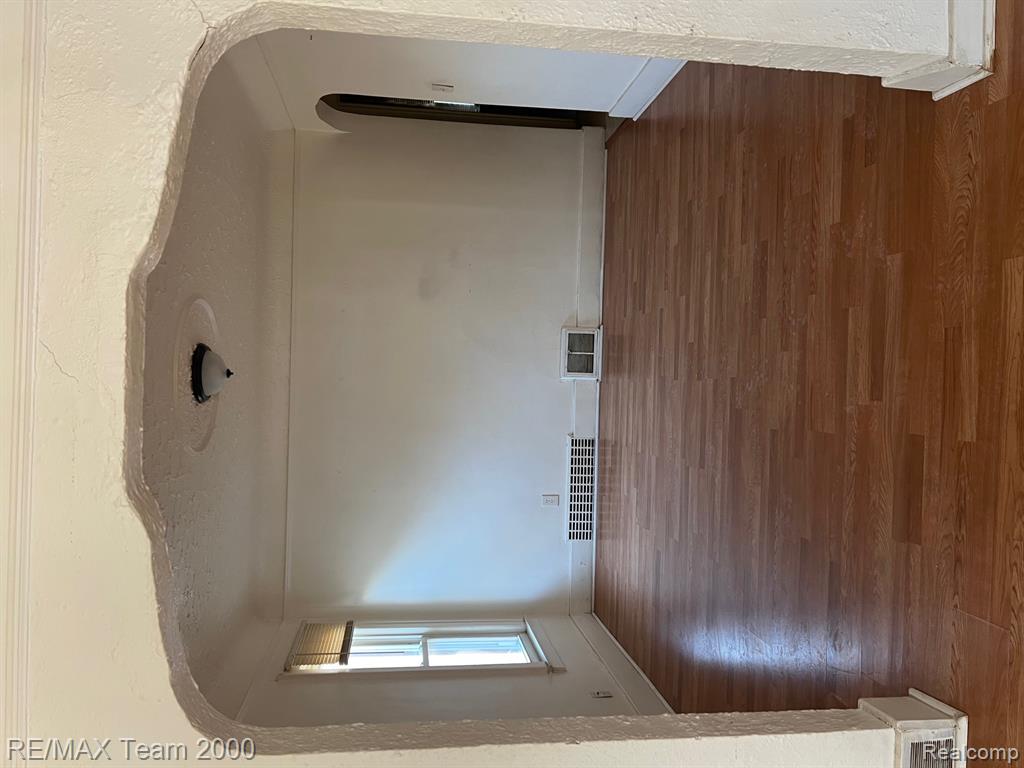 6406 Mead Street, Dearborn, MI 48126 — Photo 2