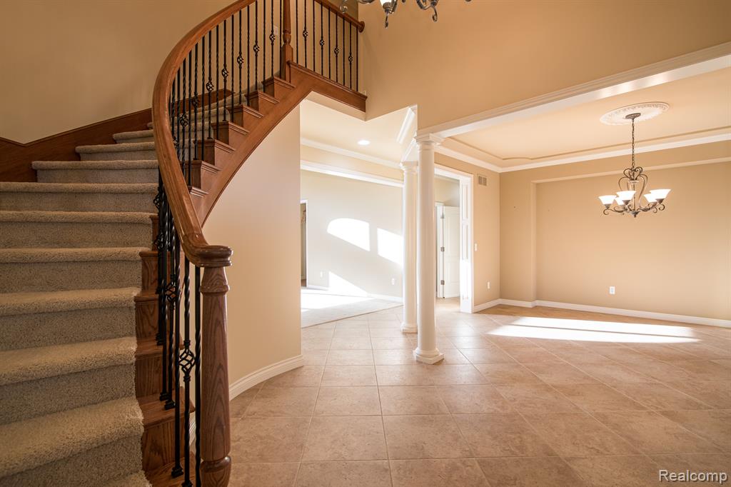 61491 CROWN POINT Drive, Washington, MI — Photo 14