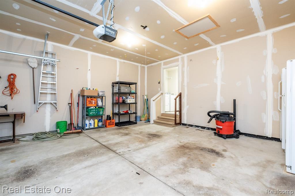 8113 SUTTON Court, White Lake, MI — Photo 35