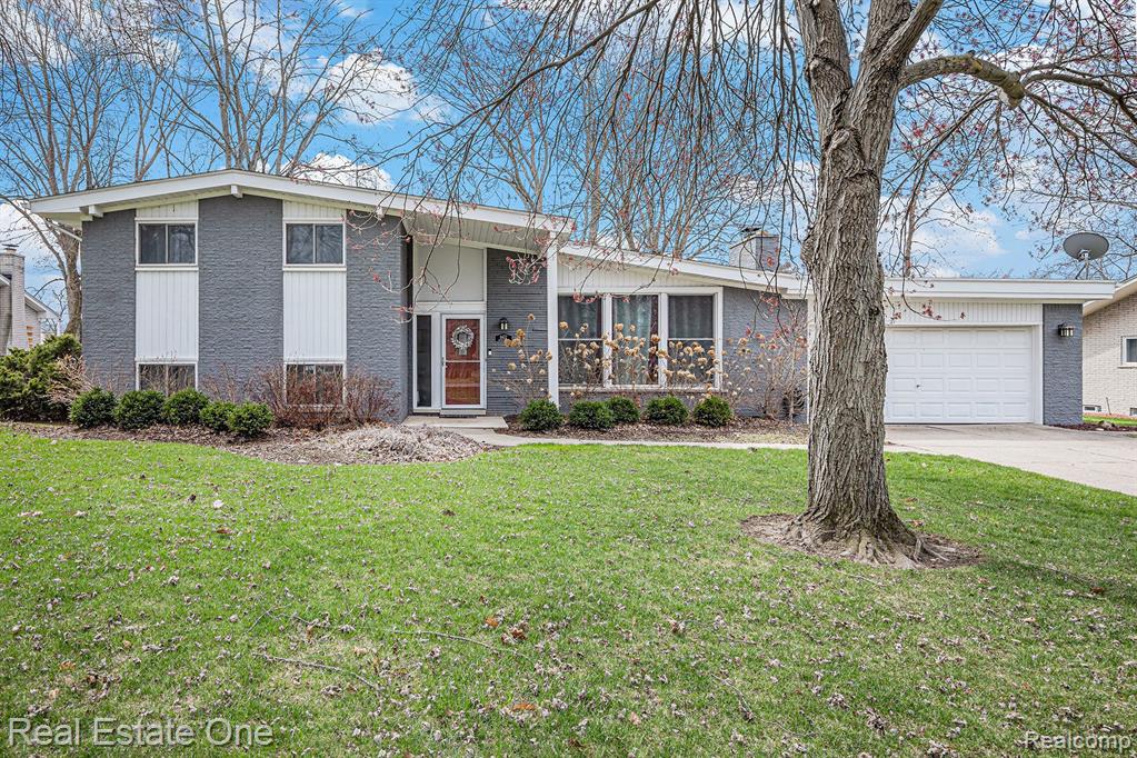 8477 CHURCH Road, Grosse Ile, MI 48138 — Photo 6