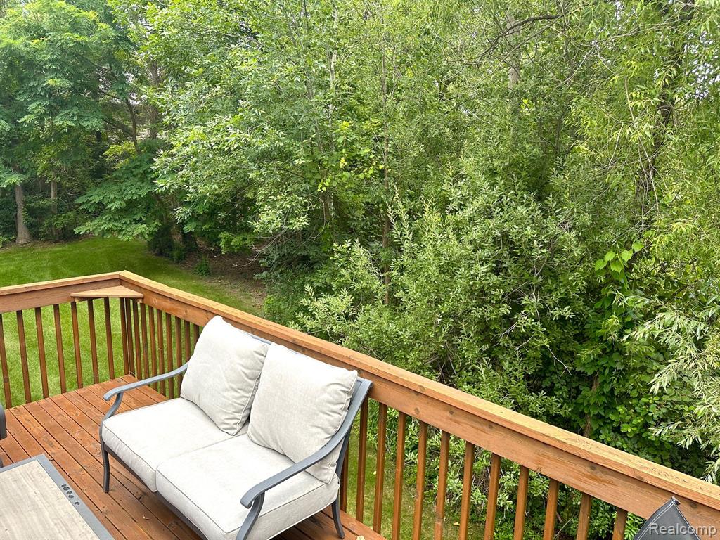 1439 DARNEL Drive, Brighton, MI 48116 — Photo 15
