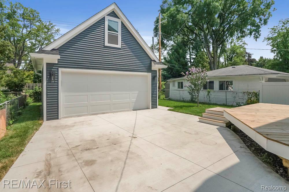 639 S BLAIR Avenue, Royal Oak, MI 48067 — Photo 32