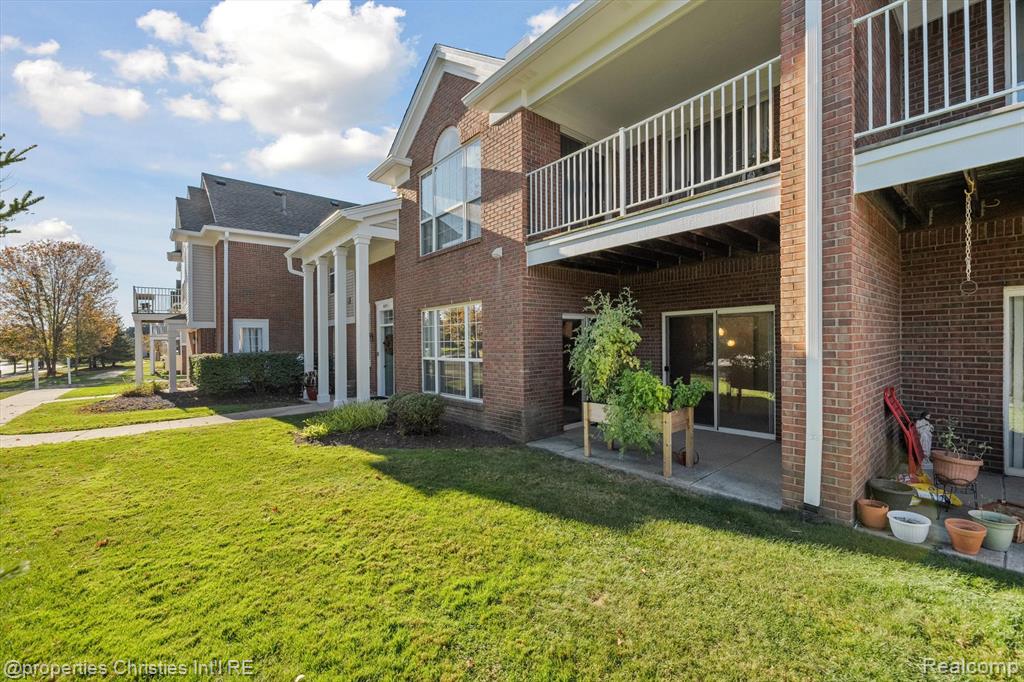 16865 Carriage Way, Northville, MI 48168 — Photo 2