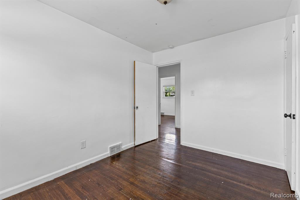 20261 Burt Road, Detroit, MI 48219 — Photo 14