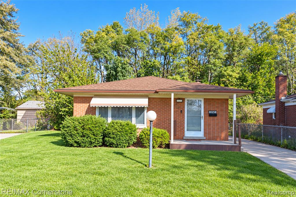 30258 Hanover Boulevard, Westland, MI 48186