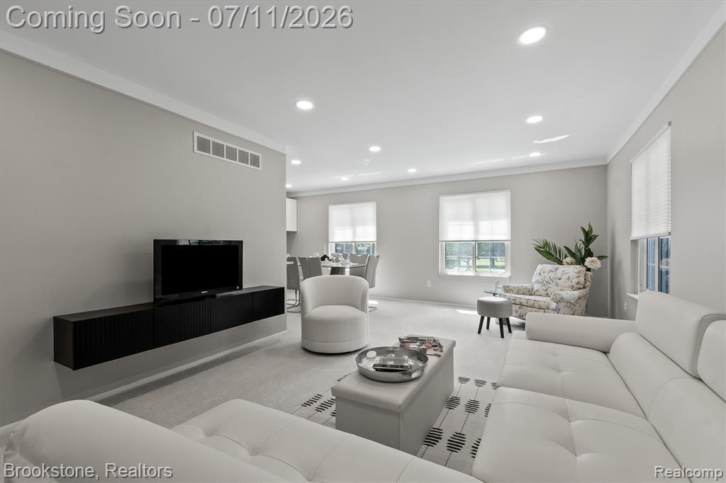 775 E Fox Hills Drive, Bloomfield Hills, MI 48304 — Photo 16