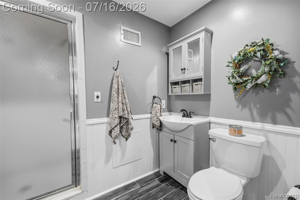 49032 Kennesaw Court, Canton, MI 48187 — Photo 46