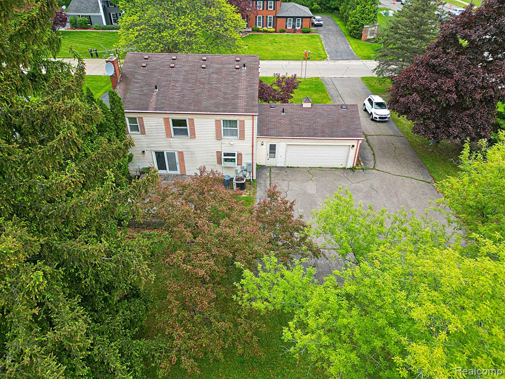 4003 OLD DOMINION Drive, West Bloomfield, MI 48323 — Photo 4