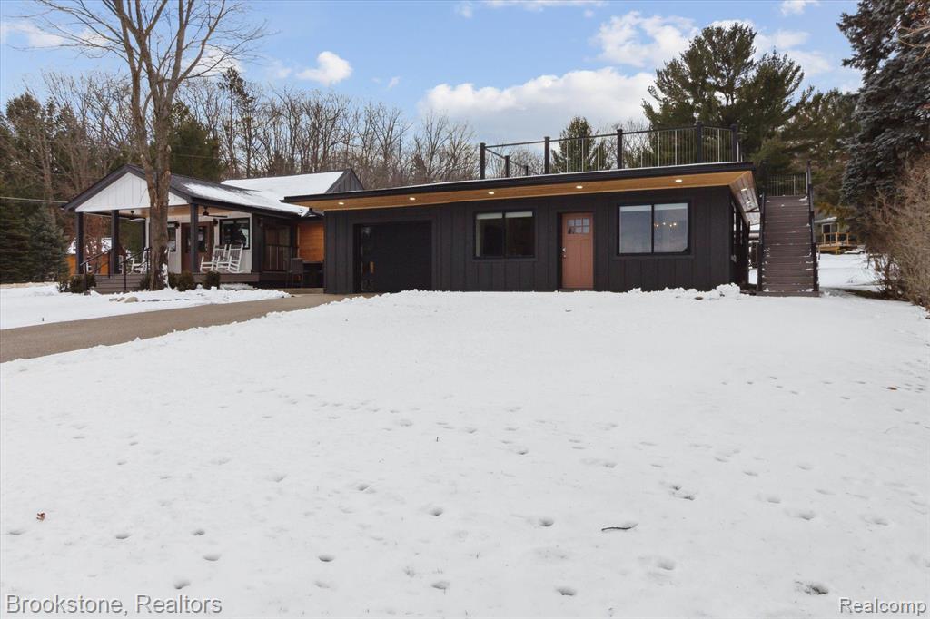 6245 W HIGGINS LAKE Drive, Roscommon, MI 48653 — Photo 5