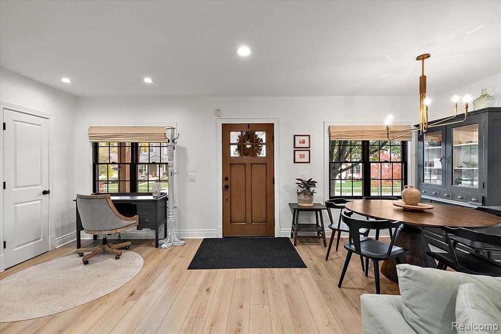 606 Golf Avenue, Royal Oak, MI 48073 — Photo 19
