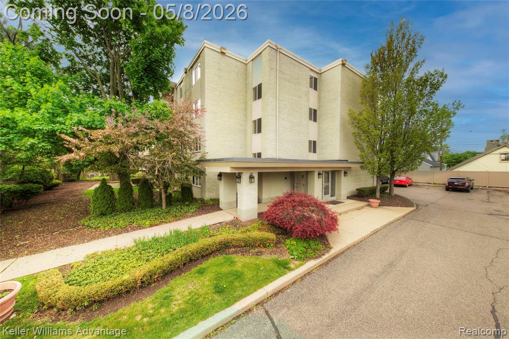770 Deer Street, 302, Plymouth, MI 48170 — Photo 2