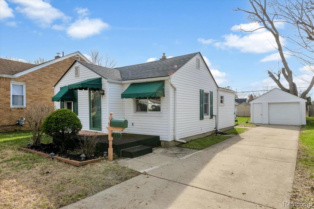8237 Lenore Street, Dearborn Heights, MI 48127 — Photo 2