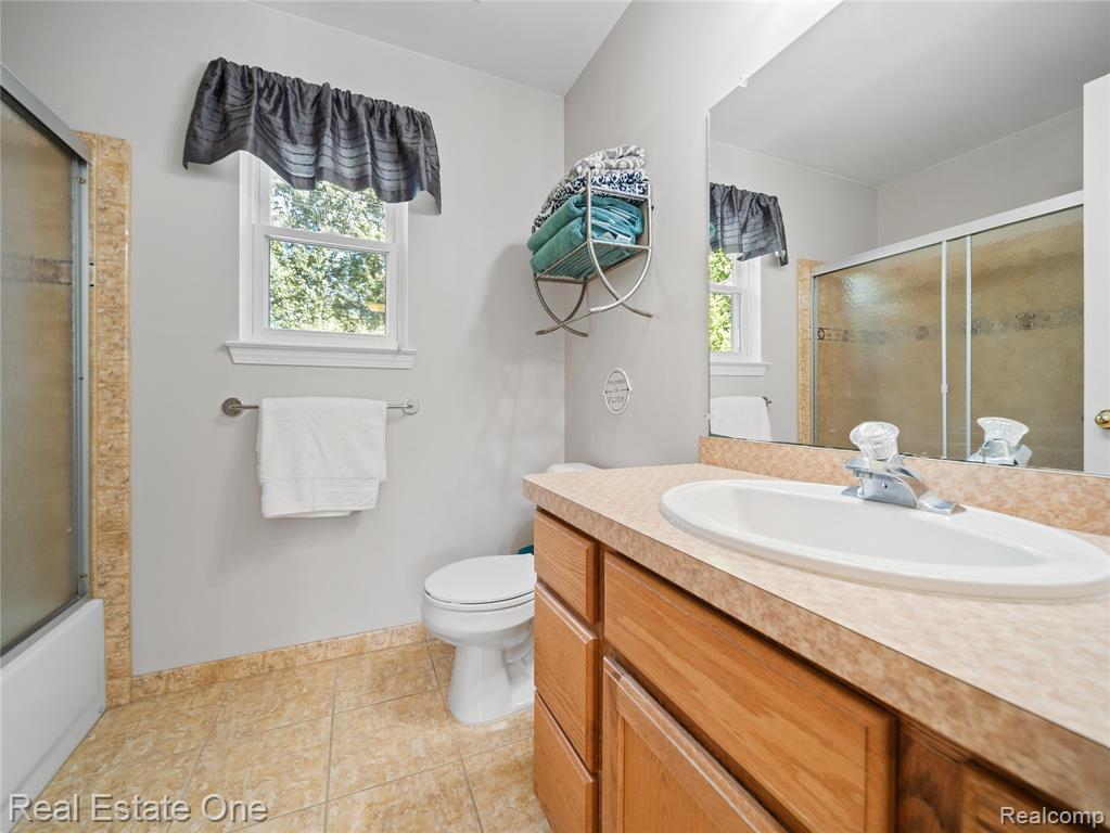4445 Old Warner Court, Milford, MI 48380 — Photo 24