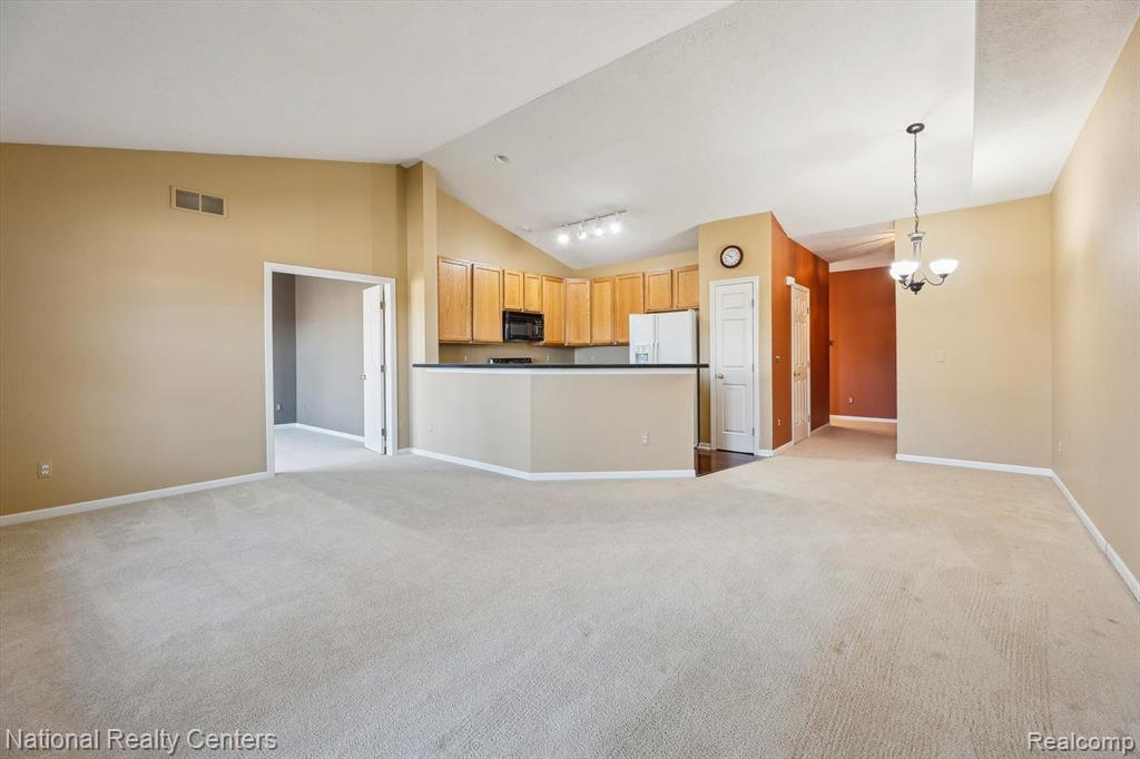 1490 FOX POINTE Circle, Ann Arbor, MI 48108 — Photo 13