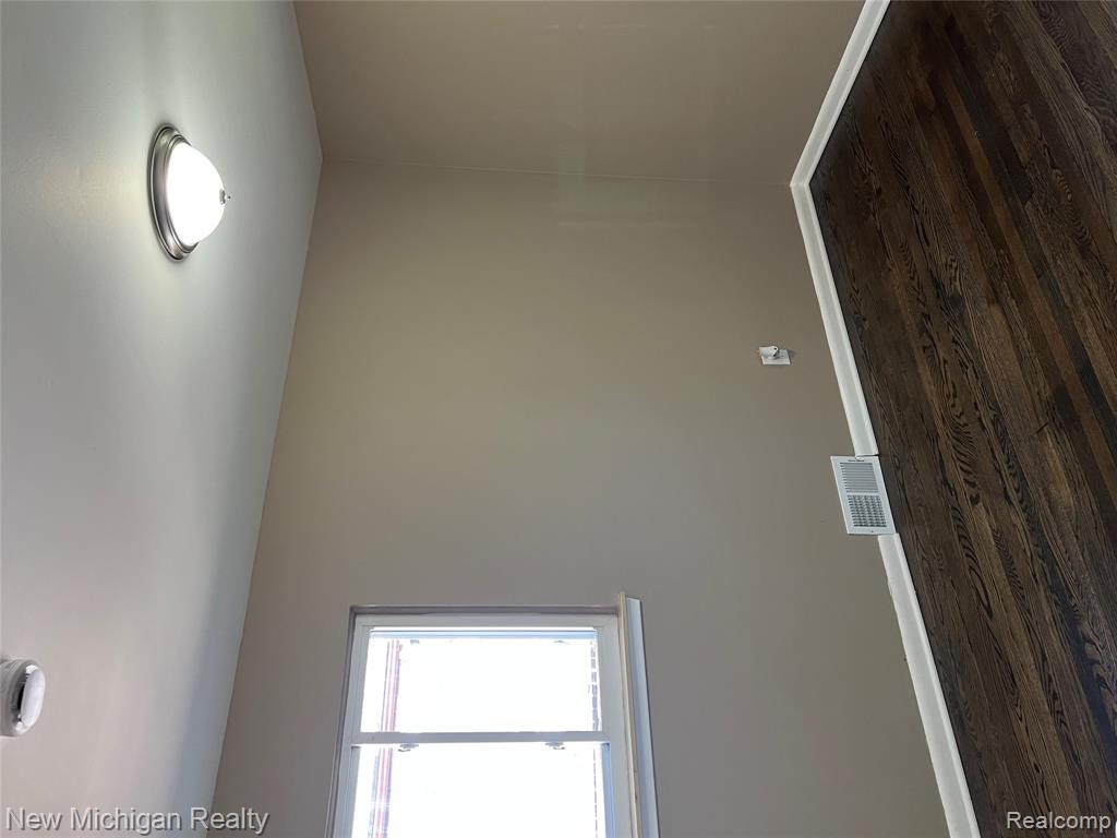 7431 Anna Avenue, Warren, MI 48092 — Photo 8