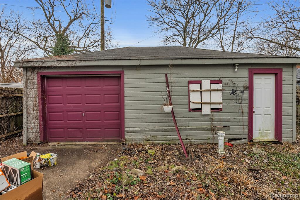 534 E CAMBOURNE Street, Ferndale, MI 48220 — Photo 5