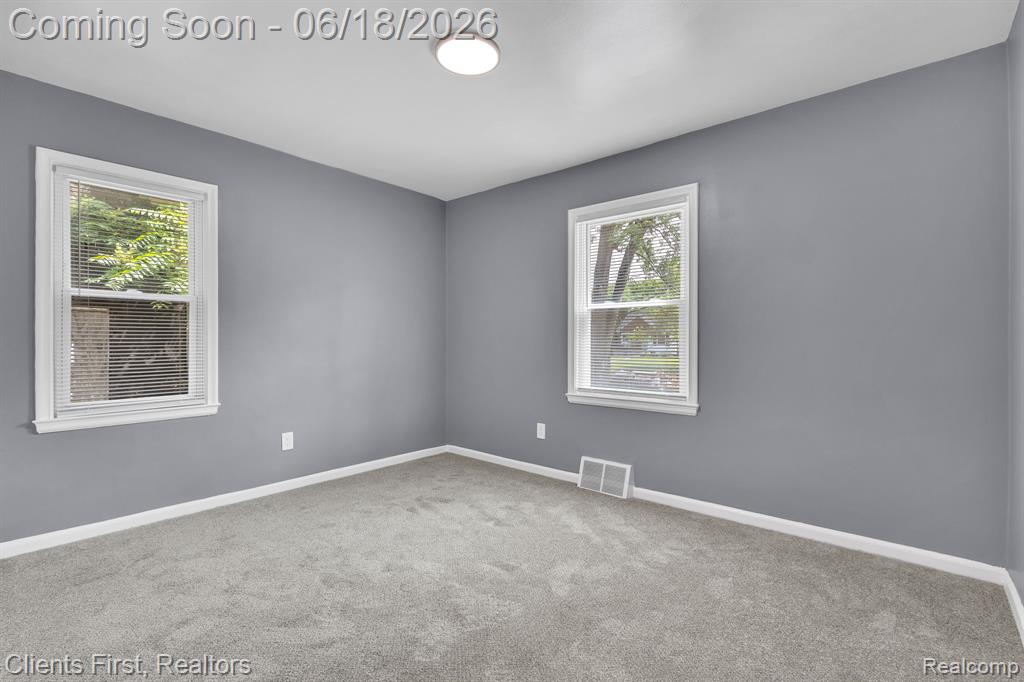 19963 Goulburn Street, Detroit, MI 48205 — Photo 12
