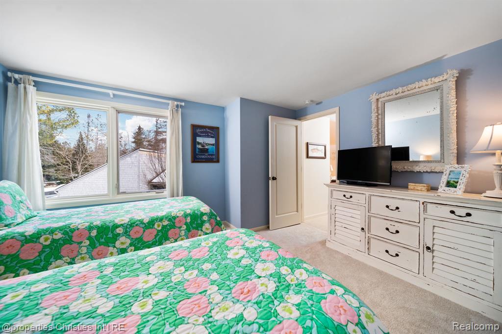 1057 Beach Road, Harbor Springs, MI 49740 — Photo 43