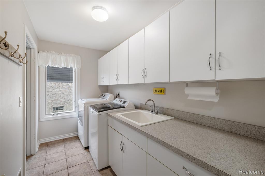 55161 Whitney Drive, Shelby Twp, MI 48315 — Photo 16