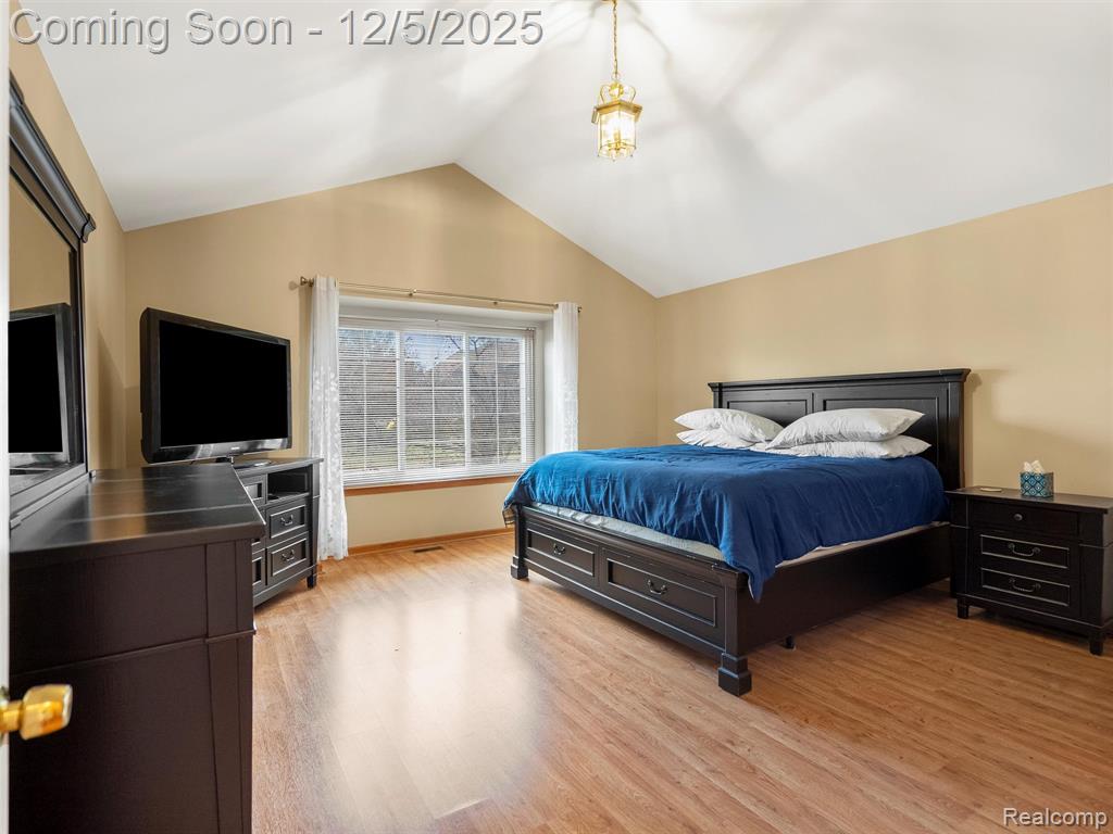 48233 Lamplighter Trail, Macomb, MI 48044 — Photo 11