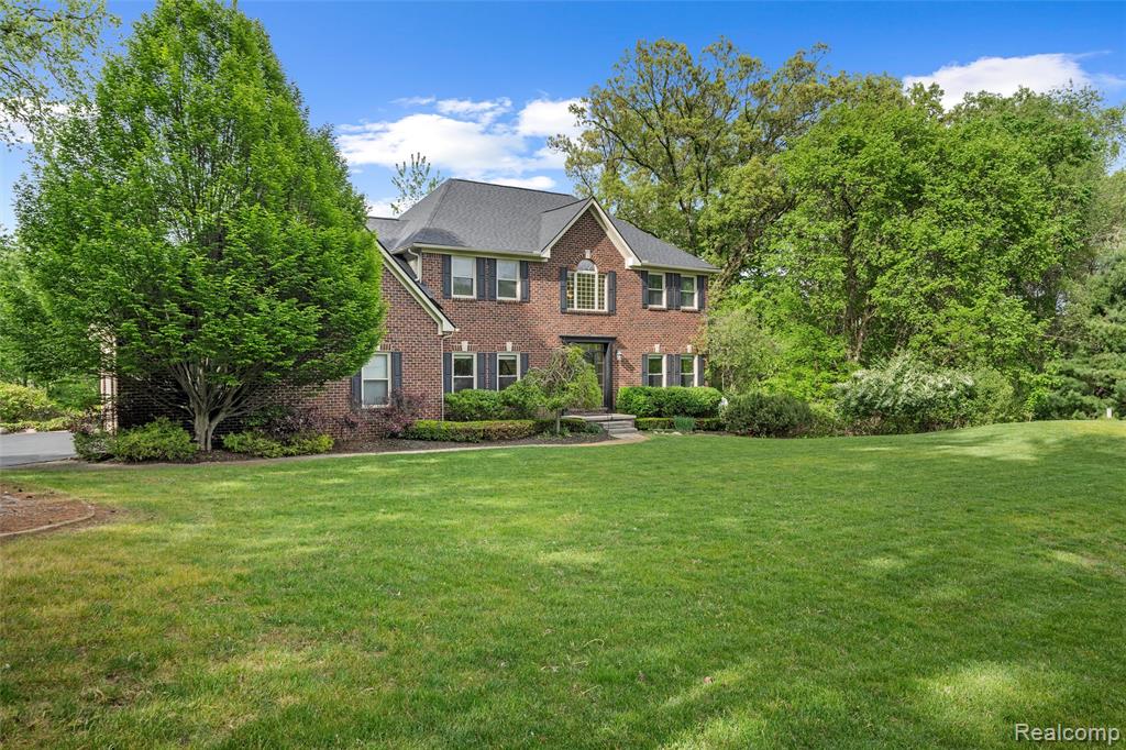 10099 Fernbrooke Drive, Brighton, MI 48116 — Photo 4