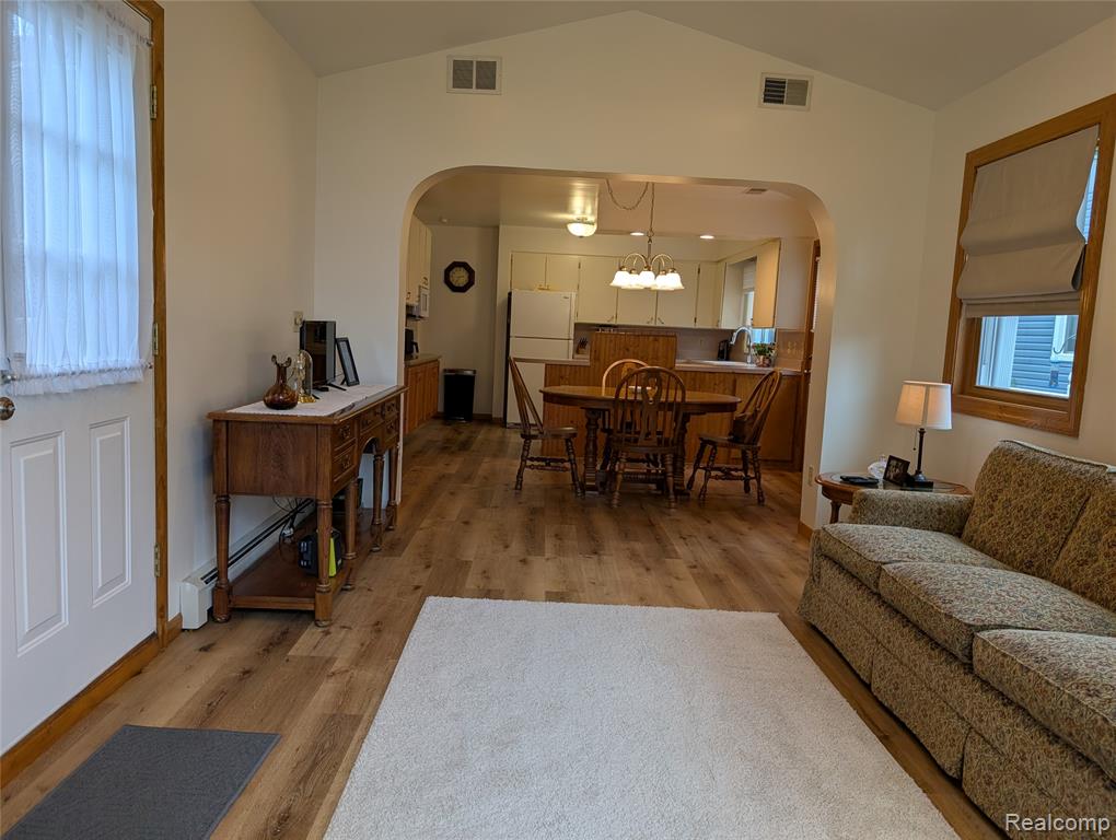 411 Cleveland Street, Bad Axe, MI 48413 — Photo 35