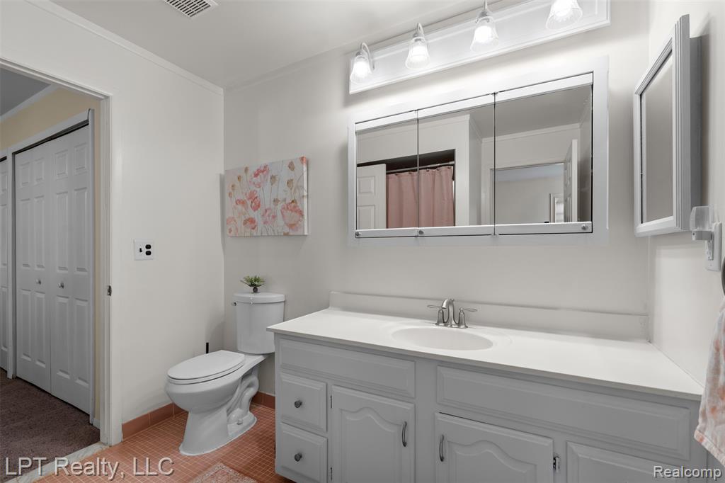 40699 Newport Drive, 256, Plymouth, MI 48170 — Photo 17