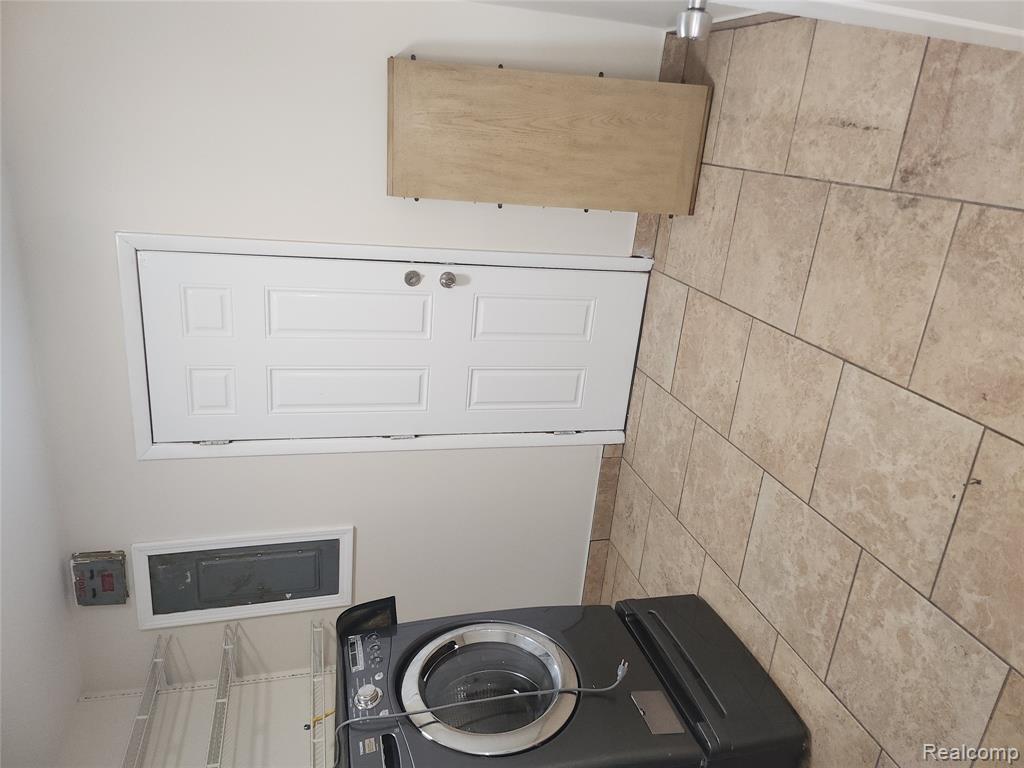 6878 Drexel Street, Dearborn Heights, MI 48127 — Photo 19