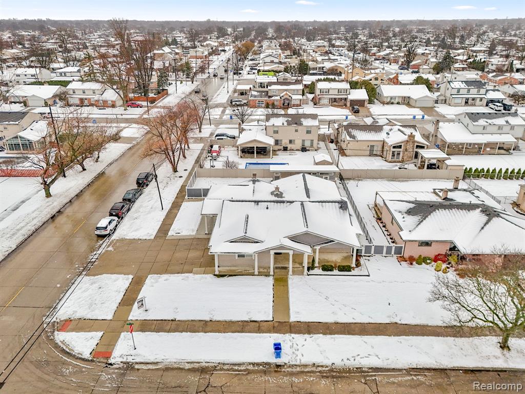 26611 Cecile Street, Dearborn Heights, MI 48127 — Photo 54
