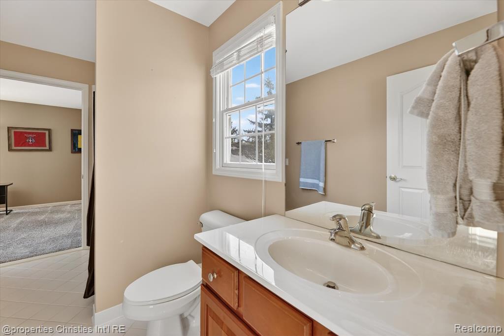 16224 Oak Forest Court W, Northville, MI 48168 — Photo 42