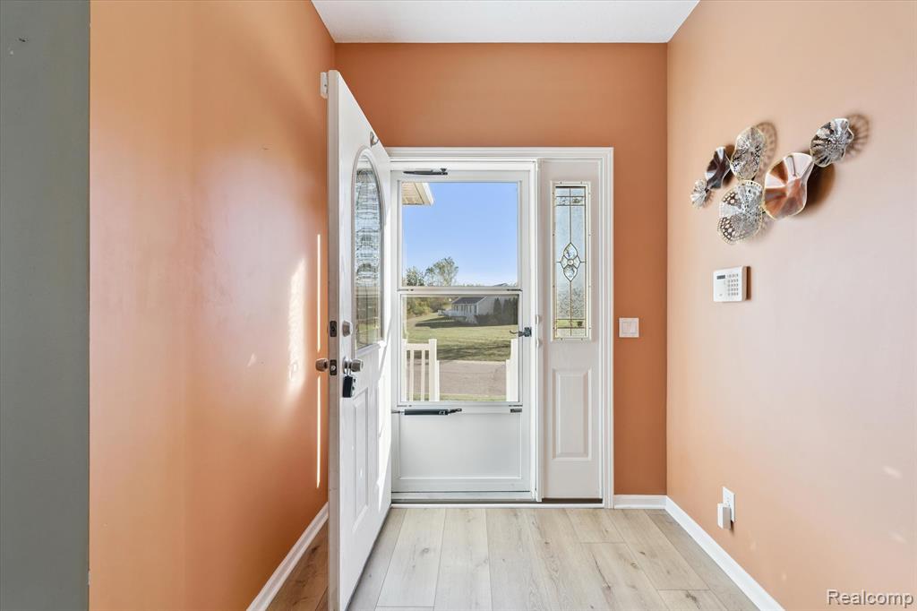 7075 Kings Way, Flushing, MI 48433 — Photo 6