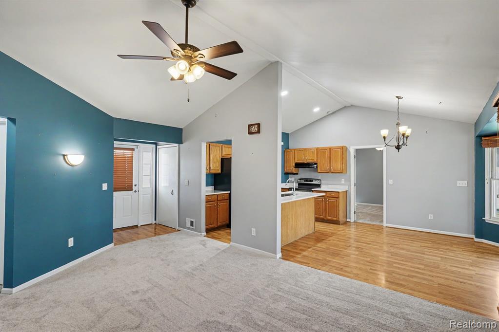 8012 Fox Hollow Road, Goodrich Vlg, MI — Photo 6