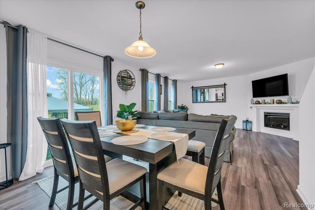9556 NATURE VIEW Lane, Ypsilanti, MI 48197 — Photo 10