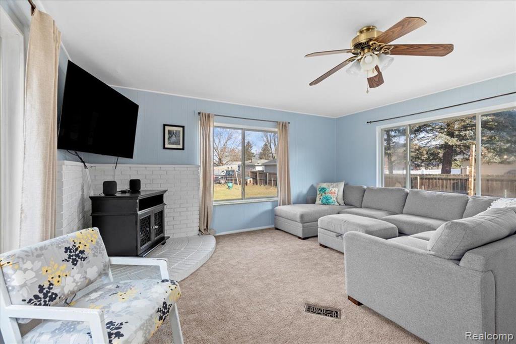 81 DAYTON Street, Oxford, MI 48371 — Photo 17