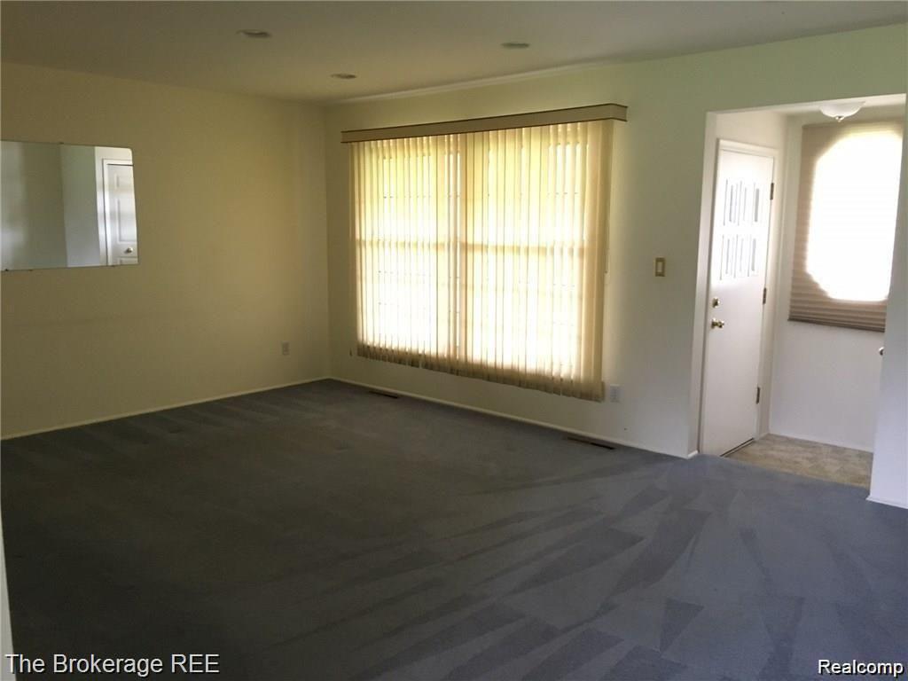 9153 DEL RIO Drive, Grand Blanc, MI 48439 — Photo 20