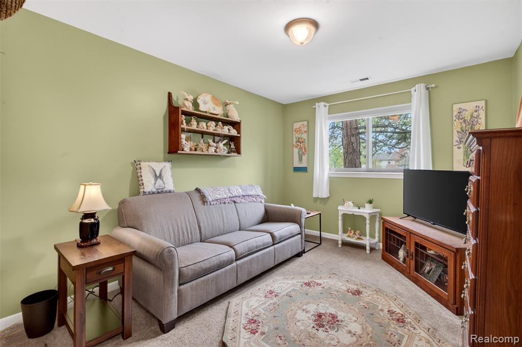 10244 Nancys Boulevard, Grosse Ile, MI 48138 — Photo 23