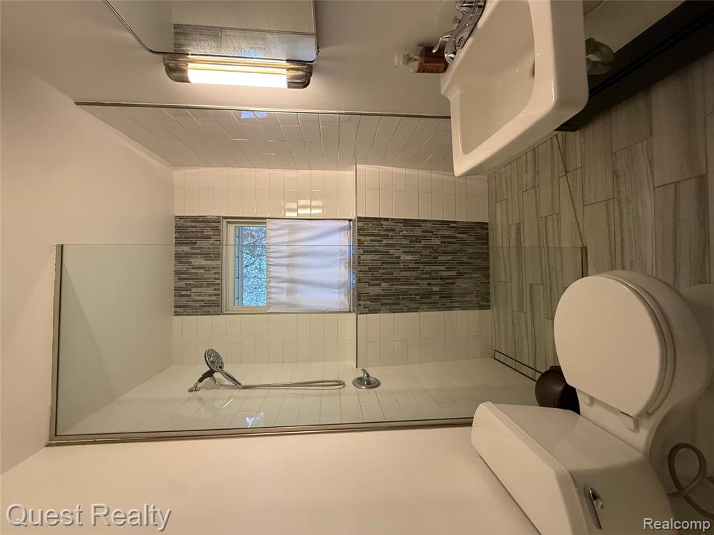 8030 Reese Road, Clarkston, MI 48348 — Photo 13