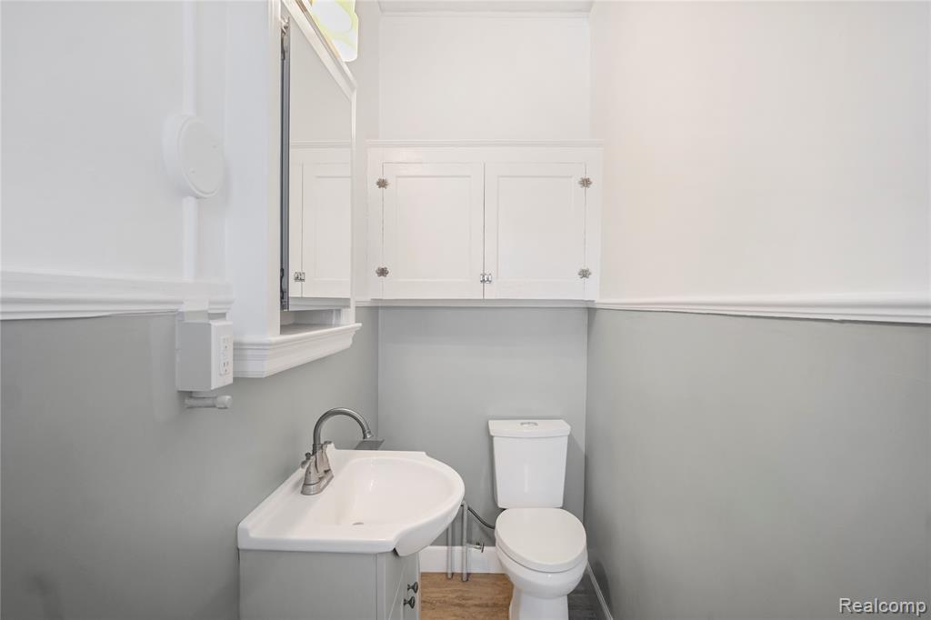 66 Adelaide Street, Detroit, MI 48201 — Photo 10