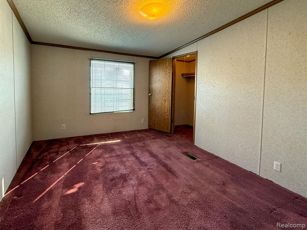 1898 Evergreen Lane, Ypsilanti, MI 48198 — Photo 16